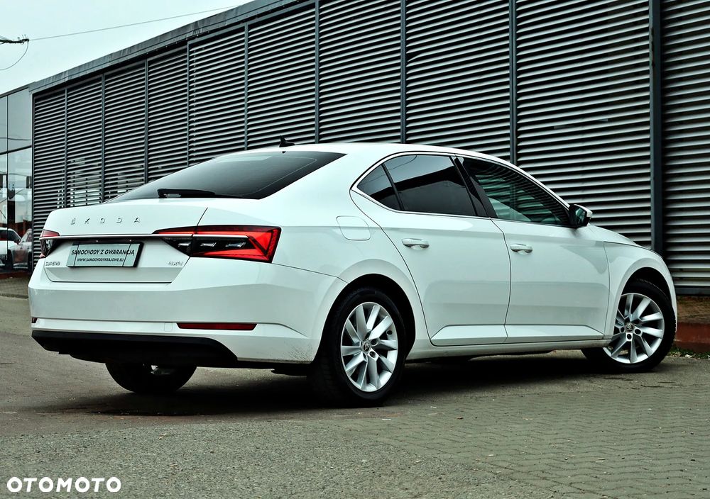 Skoda Superb 2.0 TDI SCR 4x4 Ambition DSG - 11
