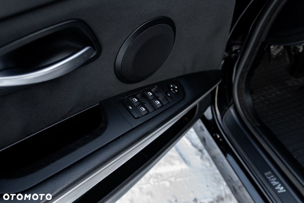 BMW Seria 3 320d DPF - 17