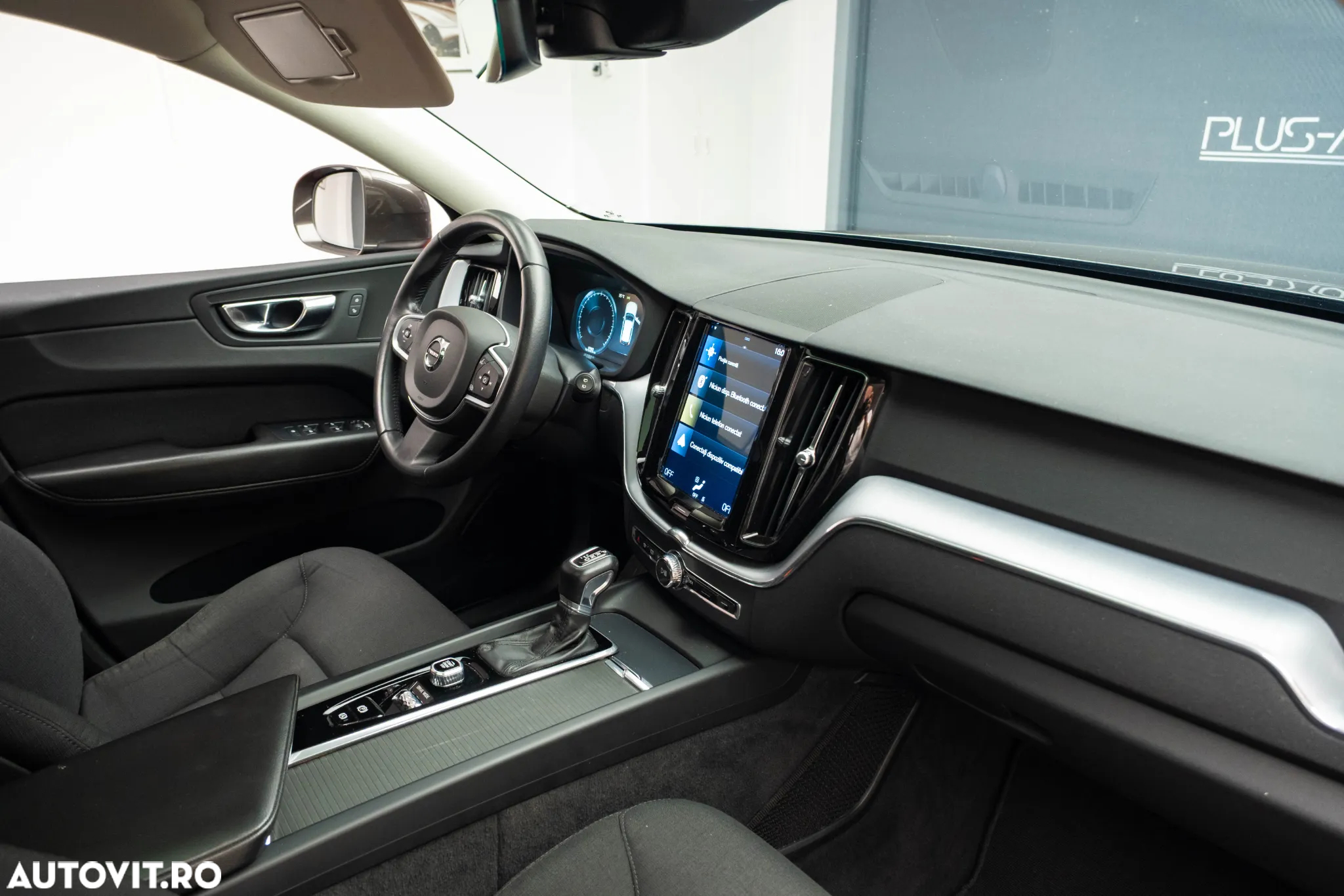 Volvo XC 60 D4 Momentum - 23