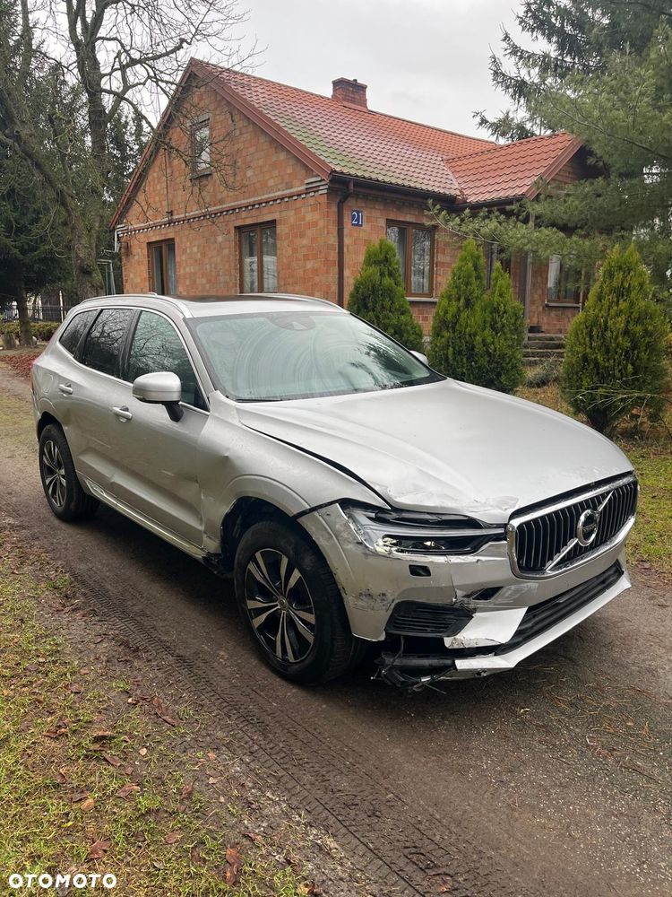 Volvo XC 60 T6 AWD Recharge Geartronic Inscription Expression - 2