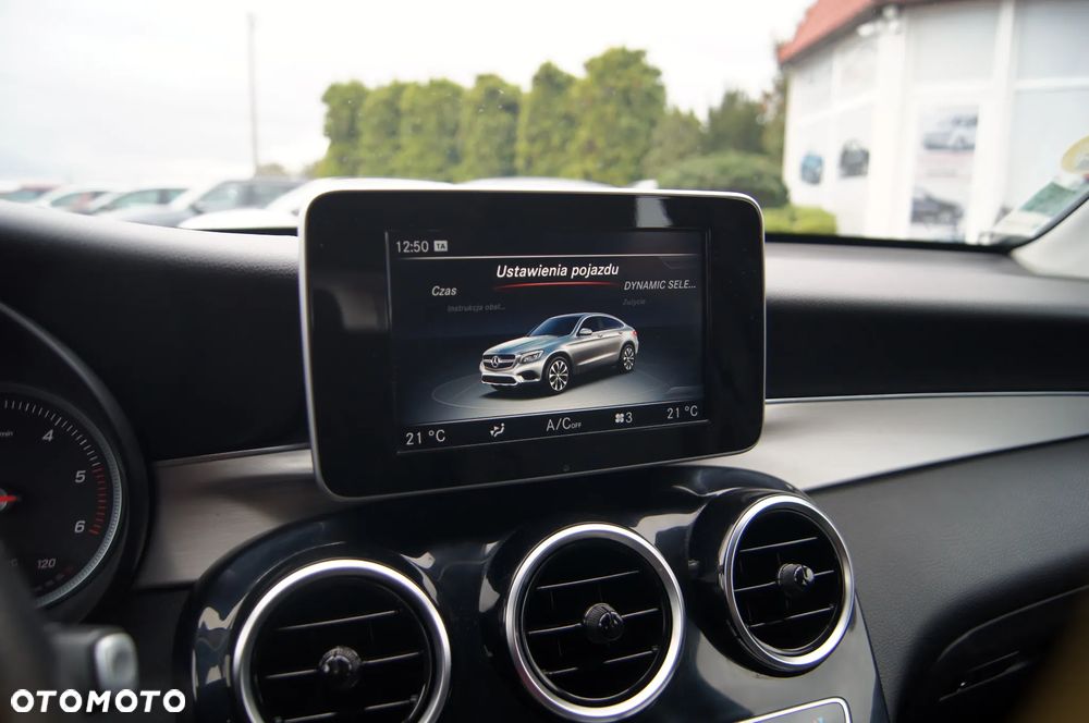 Mercedes-Benz GLC 220 d Coupe 4Matic 9G-TRONIC AMG Line - 19