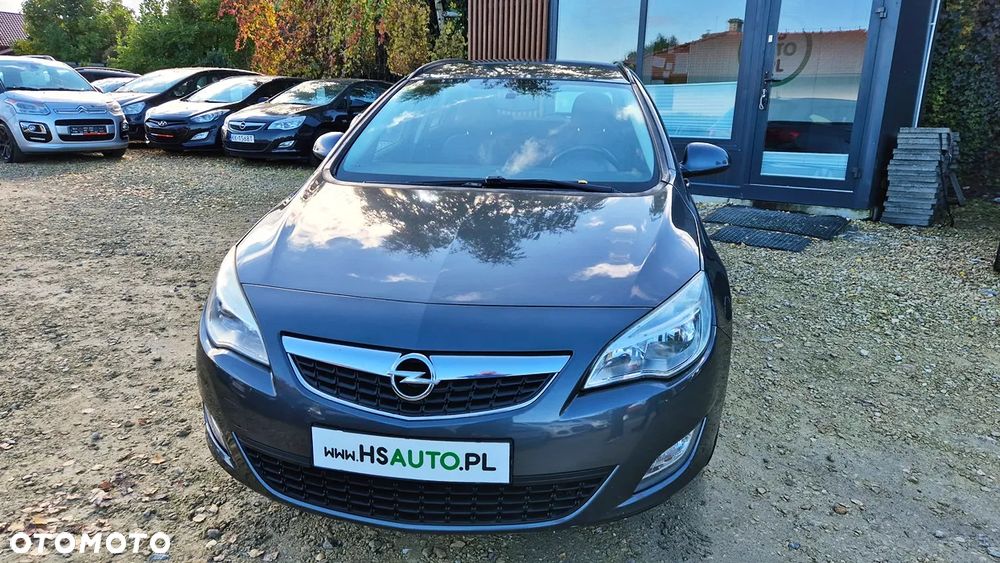 Opel Astra 1.4 Turbo Exklusiv - 4