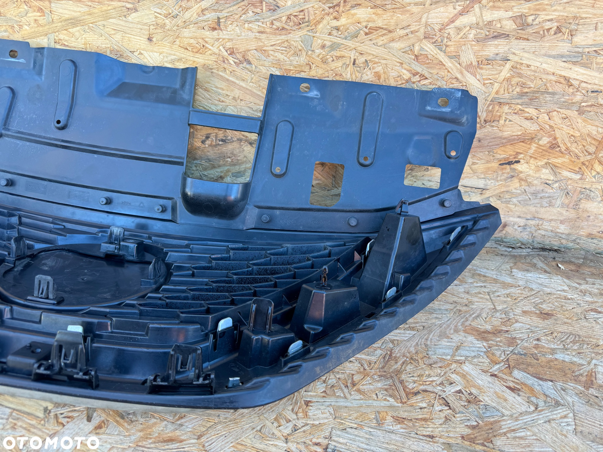 GRILL ATRAPA CHŁODNICY NISSAN QASHQAI II 2 J11 LIFT 17-21 NA RADAR 62310-HV3 62398-HV80A ORYGINAŁ - 6