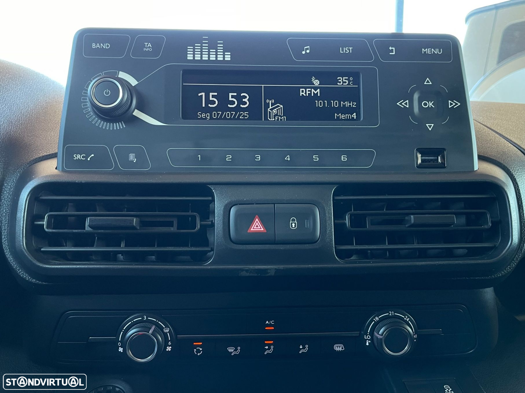Citroën Berlingo 1.5 BlueHDi M Shine - 19