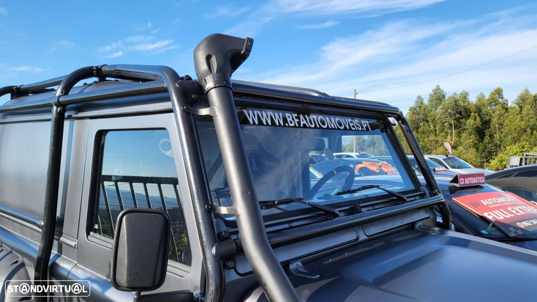 Land Rover Defender 90 2.5 TD5 Metal Top - 16