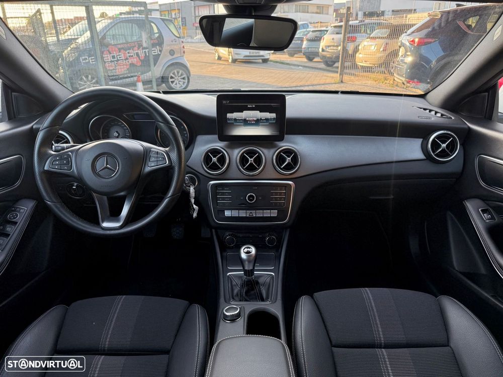 Mercedes-Benz CLA 180 d Shooting Brake Urban - 19