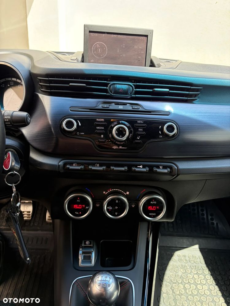 Alfa Romeo Giulietta - 12