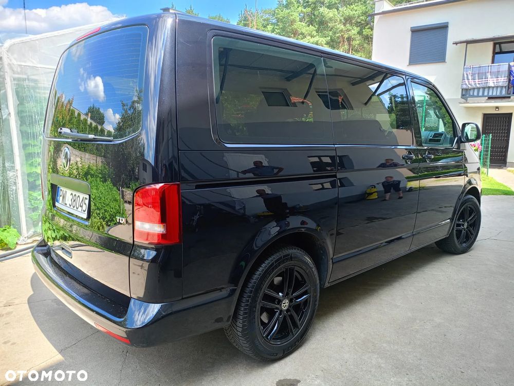 Volkswagen Multivan - 13
