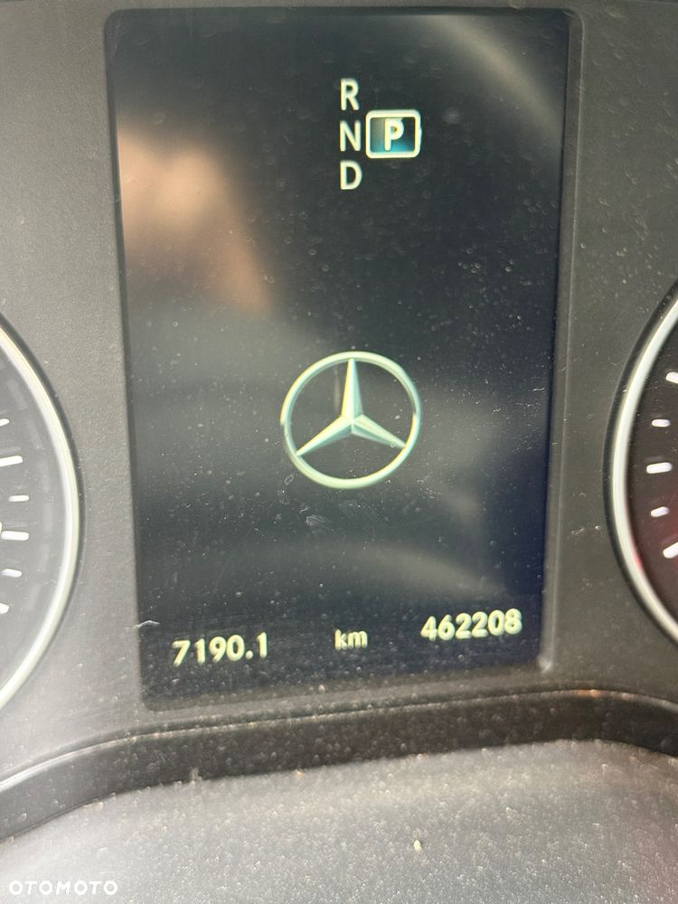 Mercedes-Benz Sprinter 319 - 3