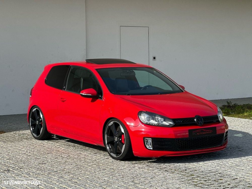 VW Golf 2.0 GTI DSG adidas - 2