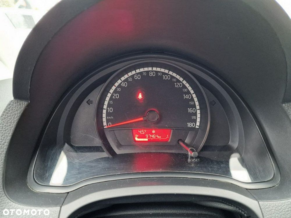 Volkswagen up! 1.0 street EU6 - 8