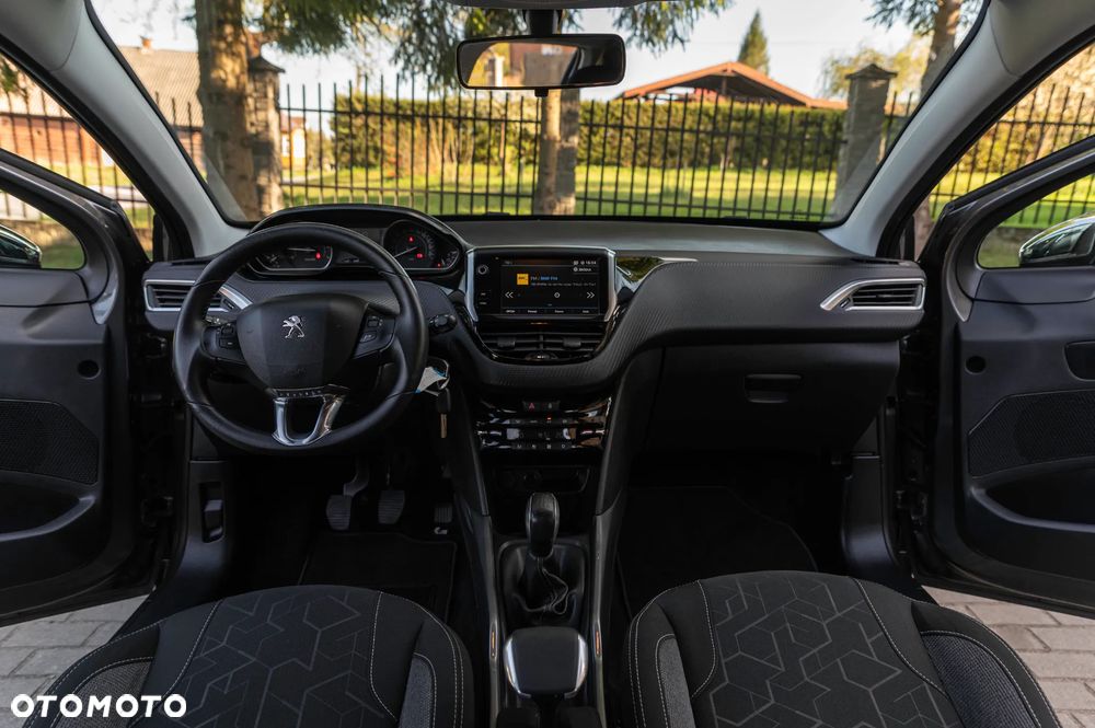 Peugeot 2008 PureTech 82 Style - 21