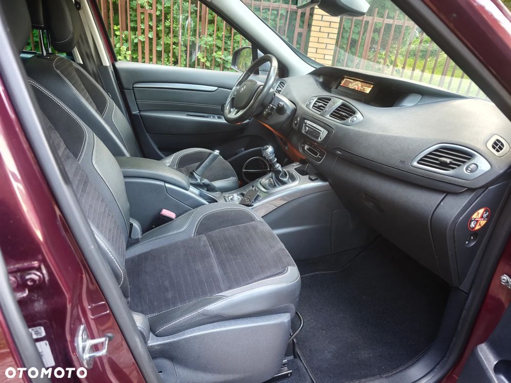 Renault Scenic Energy TCe 130 S&S Xmod Bose Edition - 23