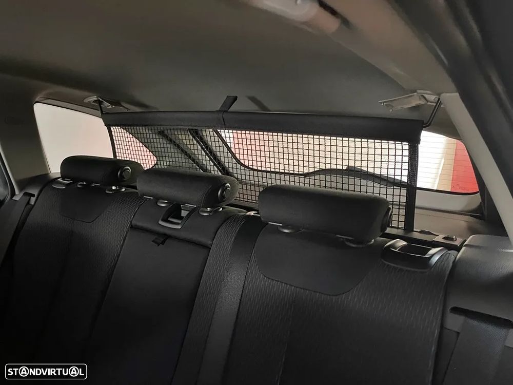 BMW 318 d Auto Exclusive - 35