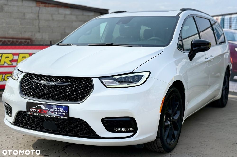 Chrysler Pacifica - 7