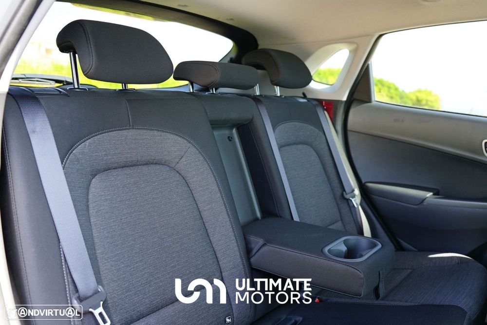 Hyundai Kauai 39 kWh Executive - 17