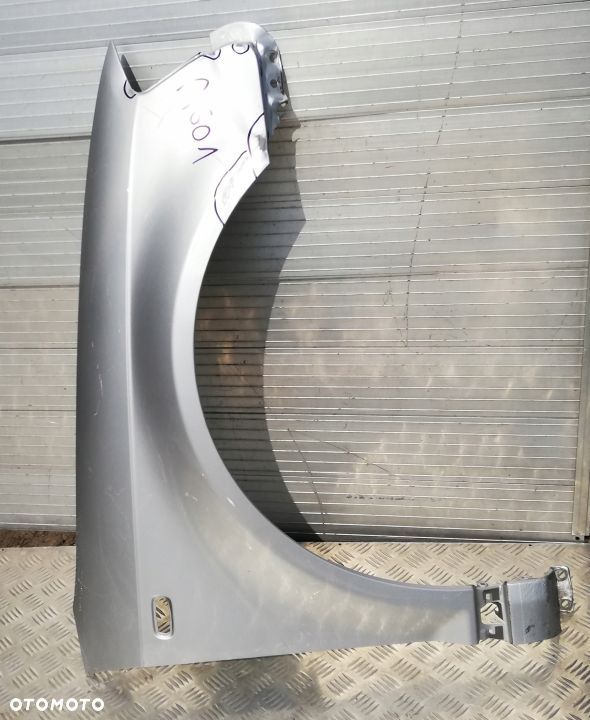 A601/E412 PRAWY BŁOTNIK AUDI A3 8P 8P0 - 1