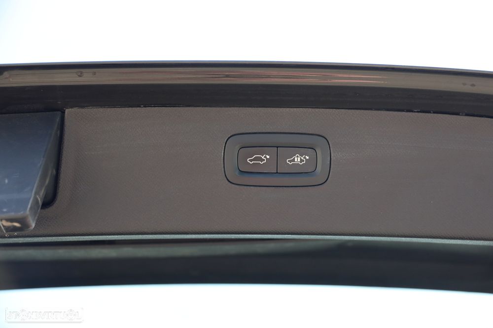 Volvo XC 90 2.0 T8 PHEV Inscription AWD - 6