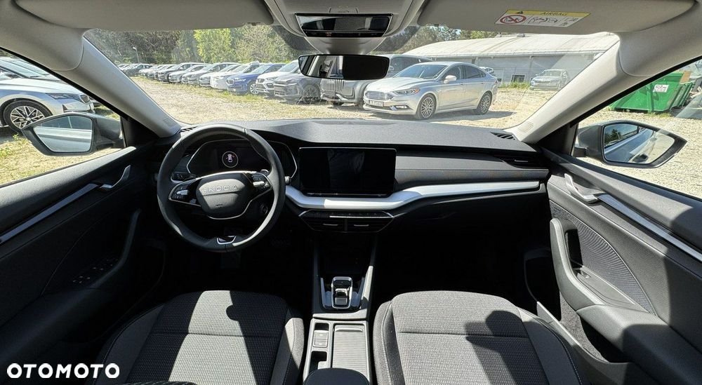 Skoda Octavia 1.5 TSI mHEV Selection DSG - 9