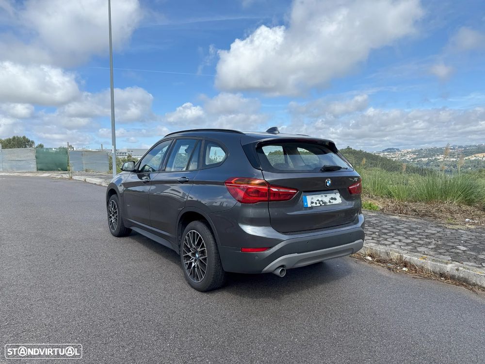 BMW X1 16 d sDrive Line Sport - 4