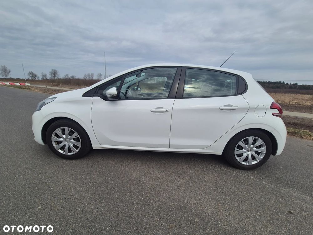 Peugeot 208 1.2 PureTech Active - 5