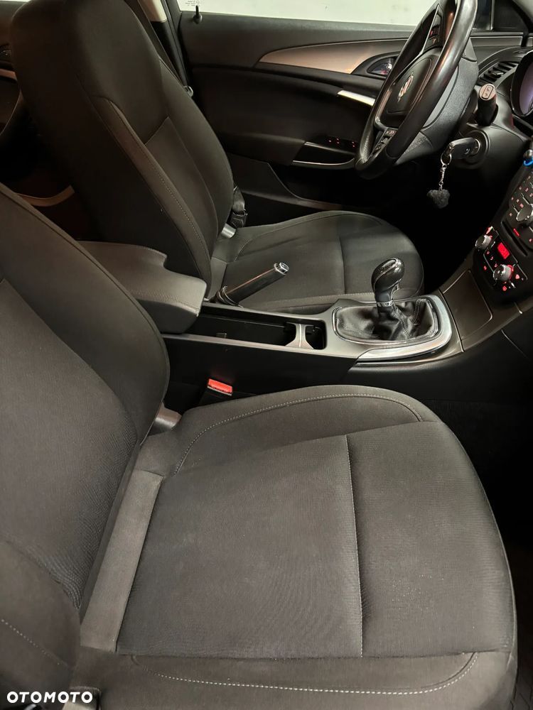 Opel Insignia 2.0 CDTI Active - 11