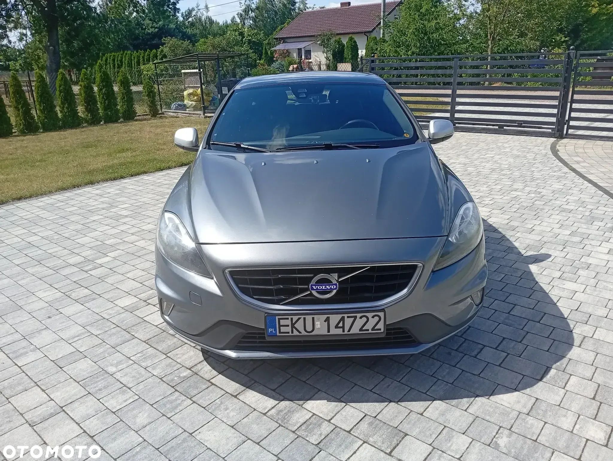 Volvo V40 D3 Drive-E R-Design Kinetic - 1