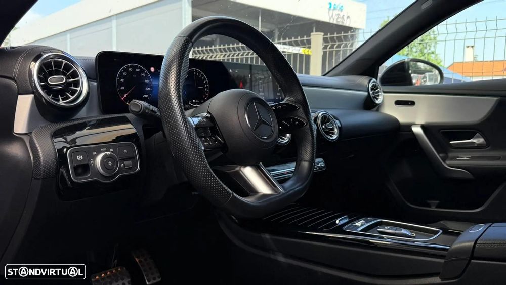 Mercedes-Benz A 250 e AMG Line - 11