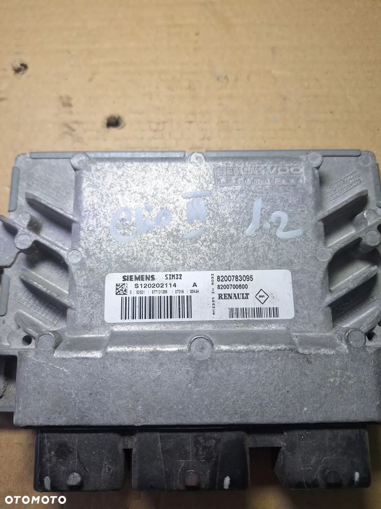 renault  sterownik Komputer Silnika 8200783095 8200700600 S120202114A   (14/2) - 2