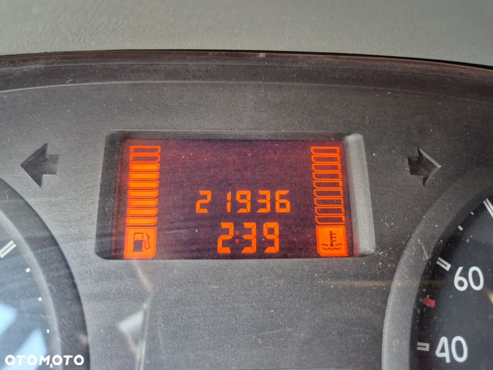 Renault Master 2.5 DCi 120 / STRAŻ POŻARNA / AUTO POŻARNICZE / 4 MIEJSCA / BEZWYPADKOWY / ORYGINALNY PRZEBIEG / DRABINA / ORYGINALNA ZABUDOWA / IDEALNY DO OSP LUB PSP / STAN IDEALNY - 24