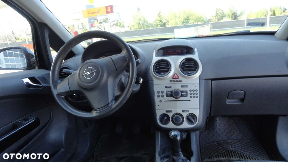 Opel Corsa - 8