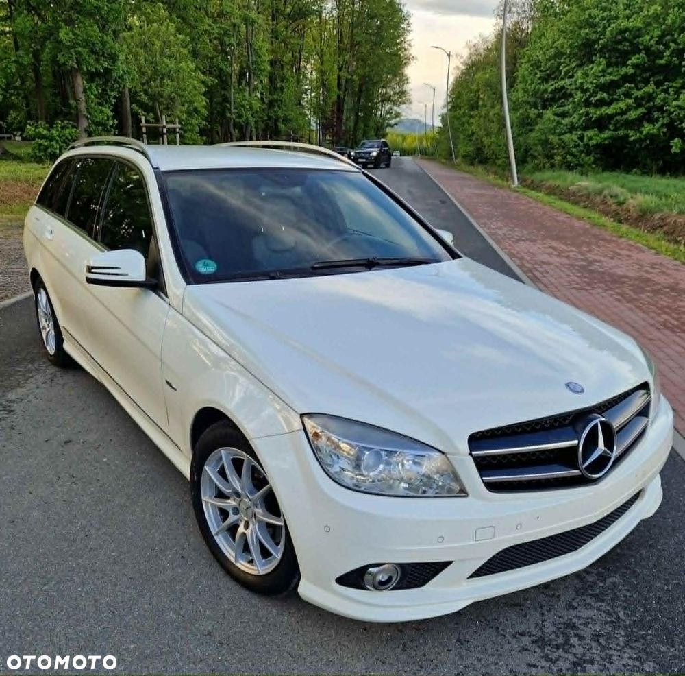 Mercedes-Benz Klasa C 200 7G-TRONIC Avantgarde Edition - 18