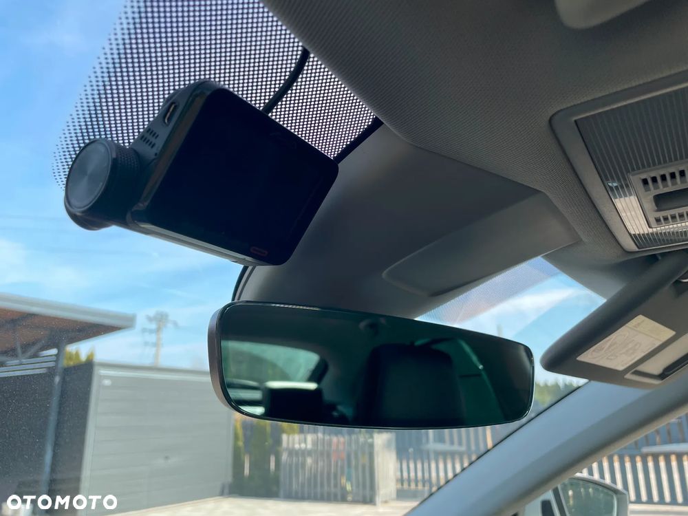 Skoda Superb 2.0 TSI L&K DSG - 19