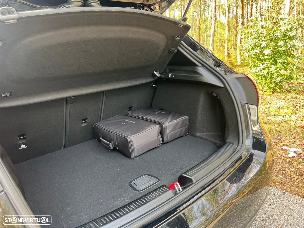 Mercedes-Benz A 250 e Progressive - 22