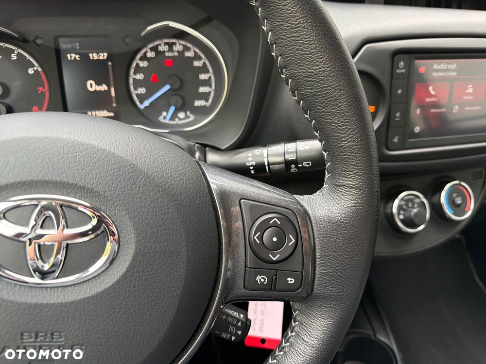 Toyota Yaris 1.5 Premium - 23