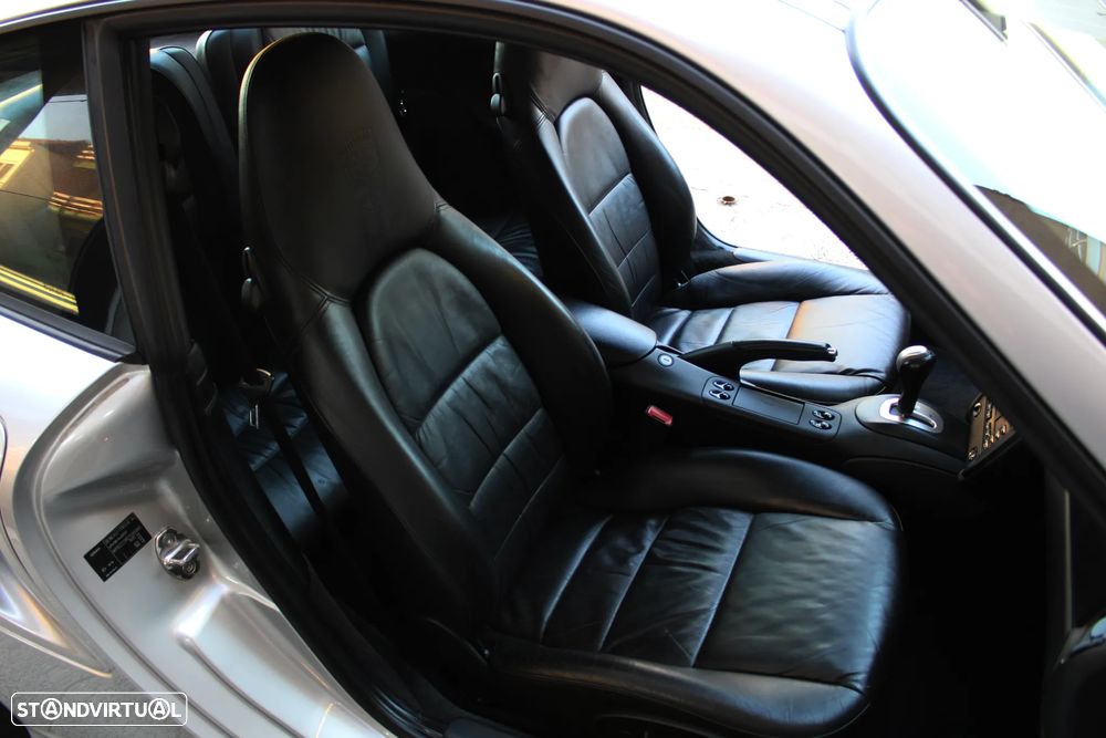 Porsche 911 (996) Turbo - 29