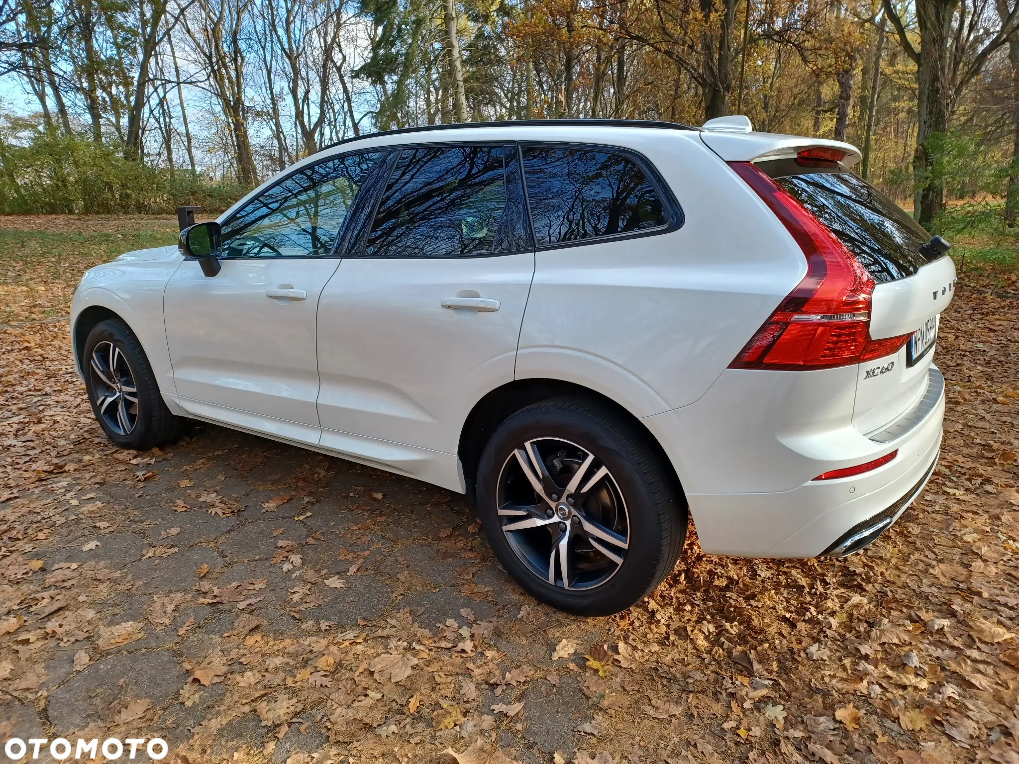 Volvo XC 60 T5 AWD R-Design - 33