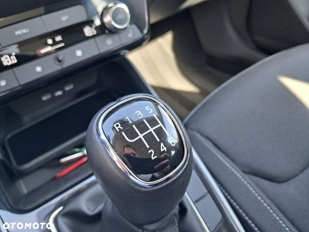 Skoda Fabia 1.0 TSI Selection - 19
