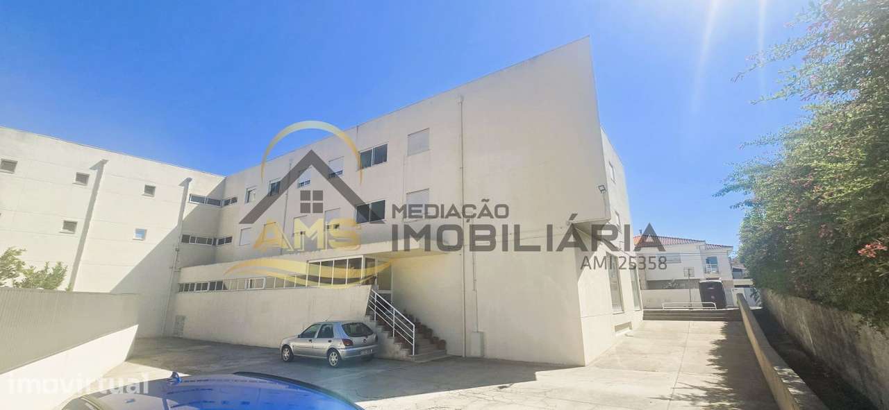 APARTAMENTO T3 COM GARAGEM - Grande imagem: 4/36