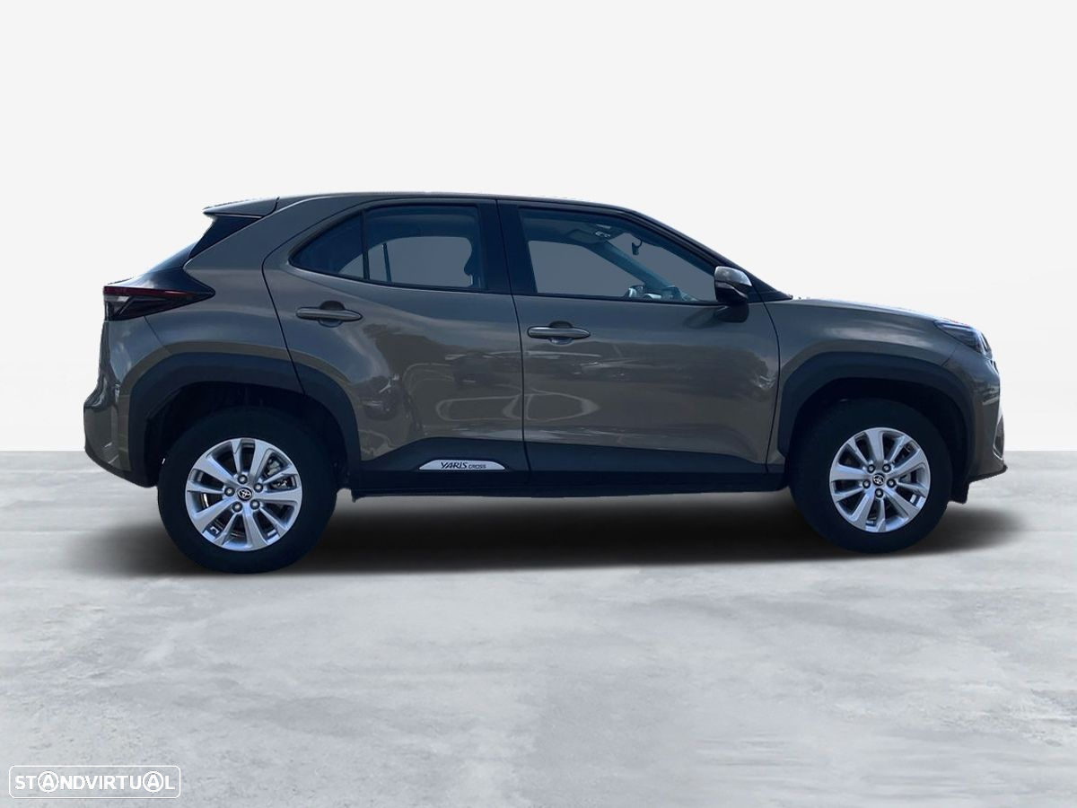 Toyota Yaris Cross - 16
