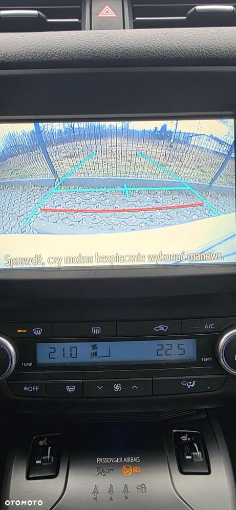 Toyota Avensis - 8