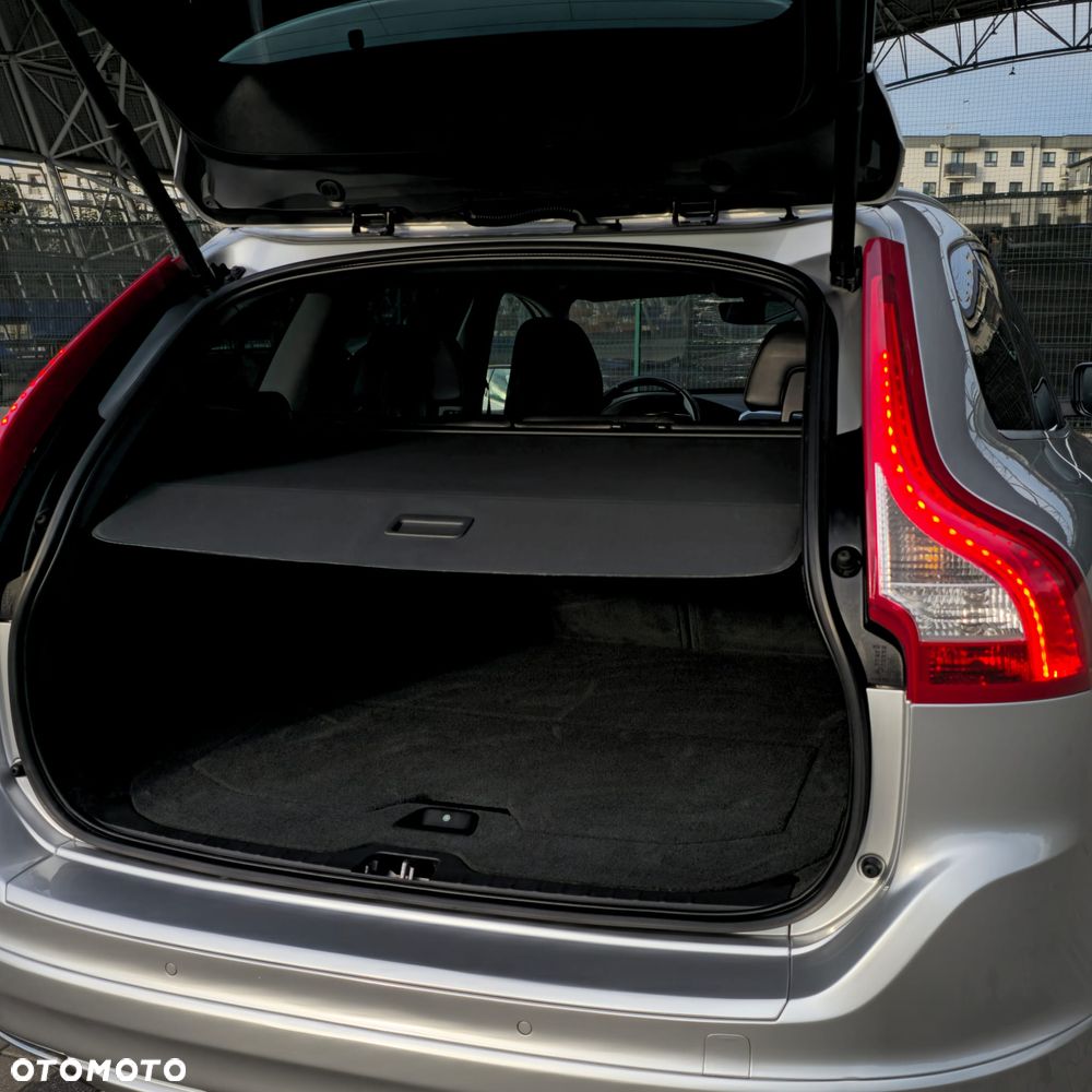 Volvo XC 60 D4 Geartronic Ocean Race - 16