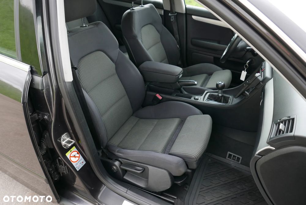Audi A4 Avant - 16