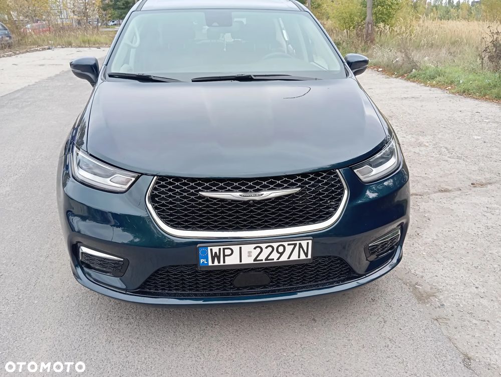 Chrysler Pacifica - 6