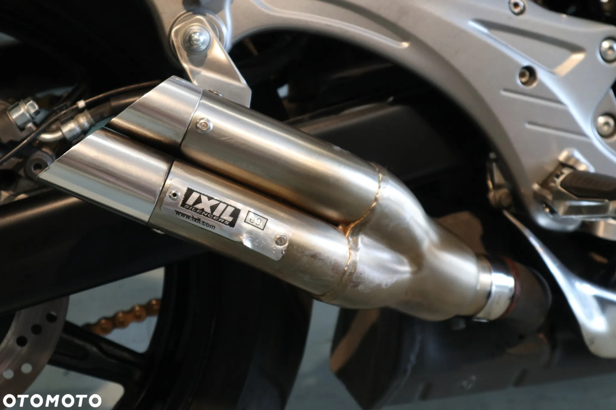 Suzuki Gladius - 17