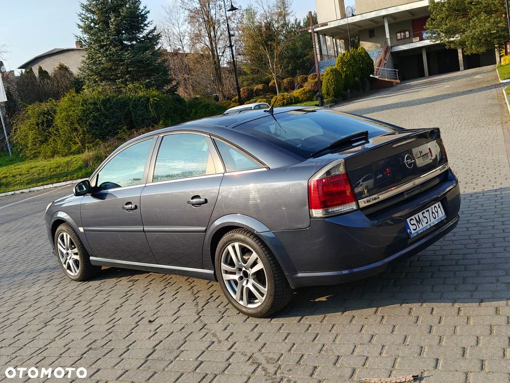 Opel Vectra 1.9 CDTI DPF Cosmo - 23