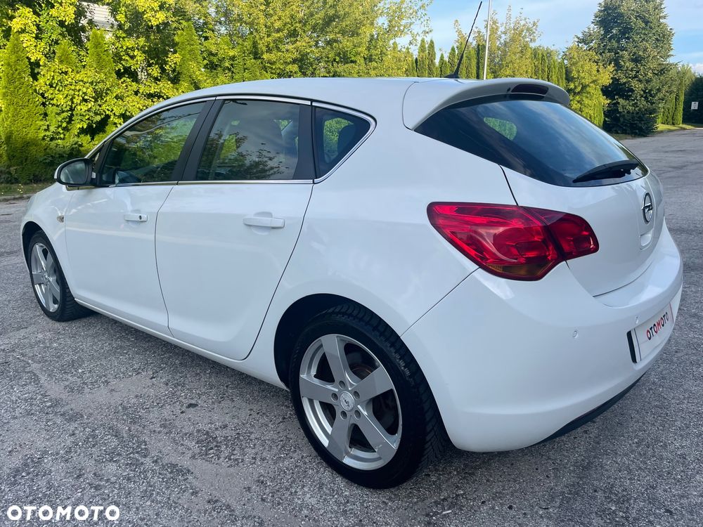 Opel Astra 1.7 CDTI DPF Innovation - 25
