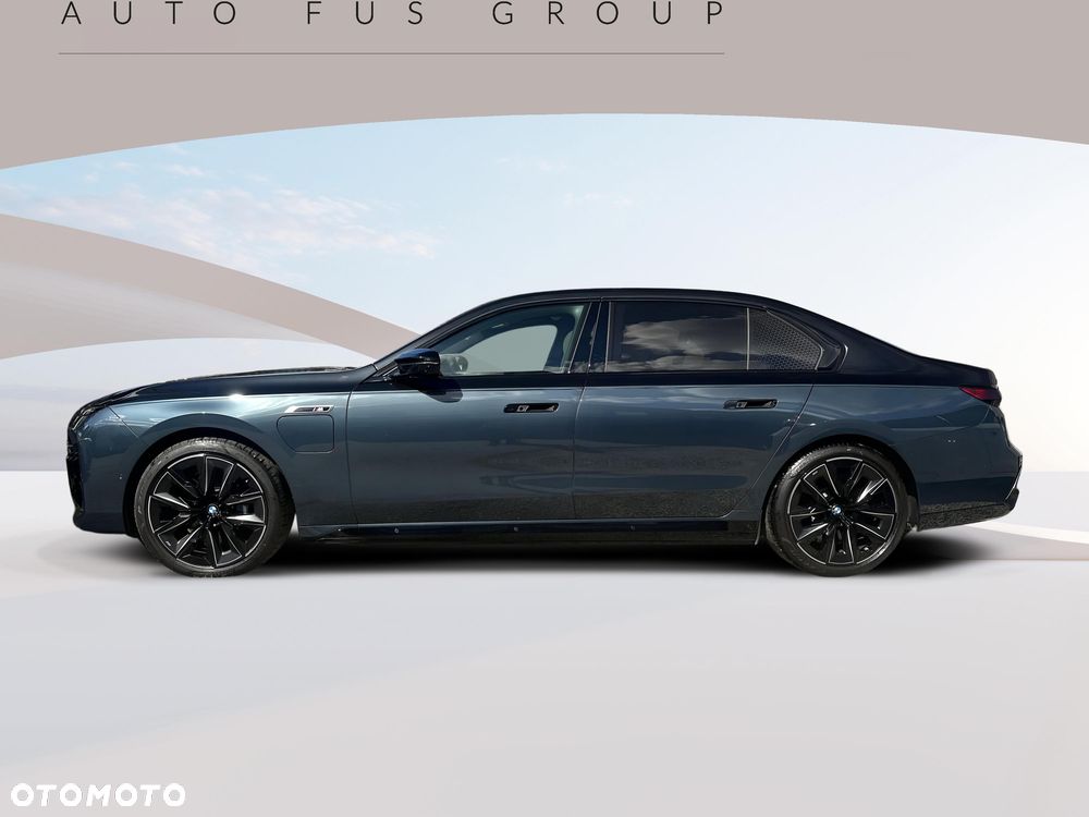 BMW Seria 7 M760e PHEV xDrive Individual Edition sport - 4