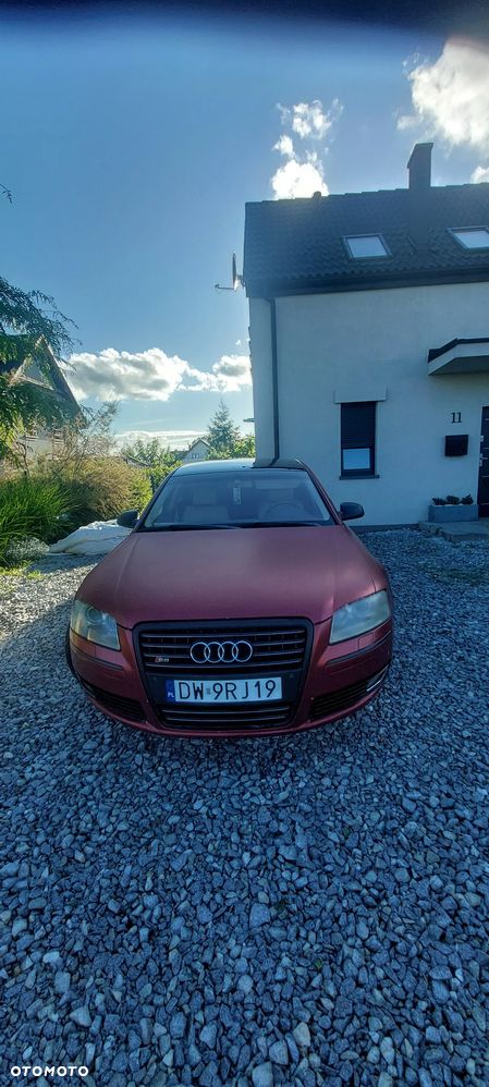 Audi A8 4.2 L Quattro - 17