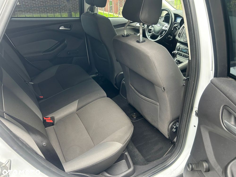 Ford Focus 1.6 TDCi DPF Trend - 11